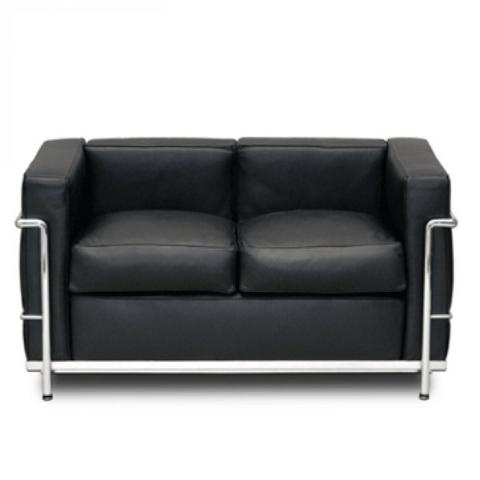 Lc2 sofa di Le Corbusier: un trionfo di classe e comodità