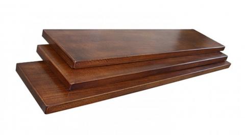 Mensole in legno: accessorio sempre di moda