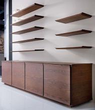 Mensole in legno: accessorio sempre di moda