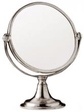 Specchi e arredamento della camera e del bagno